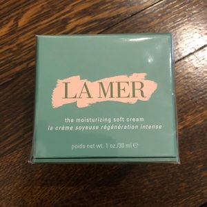 La Mer moisturizing soft cream